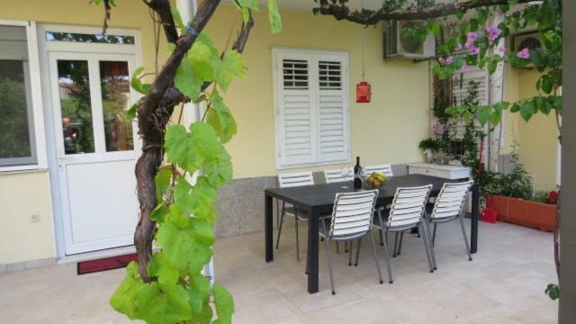 Apartman Dubravka Макарска Екстериор снимка